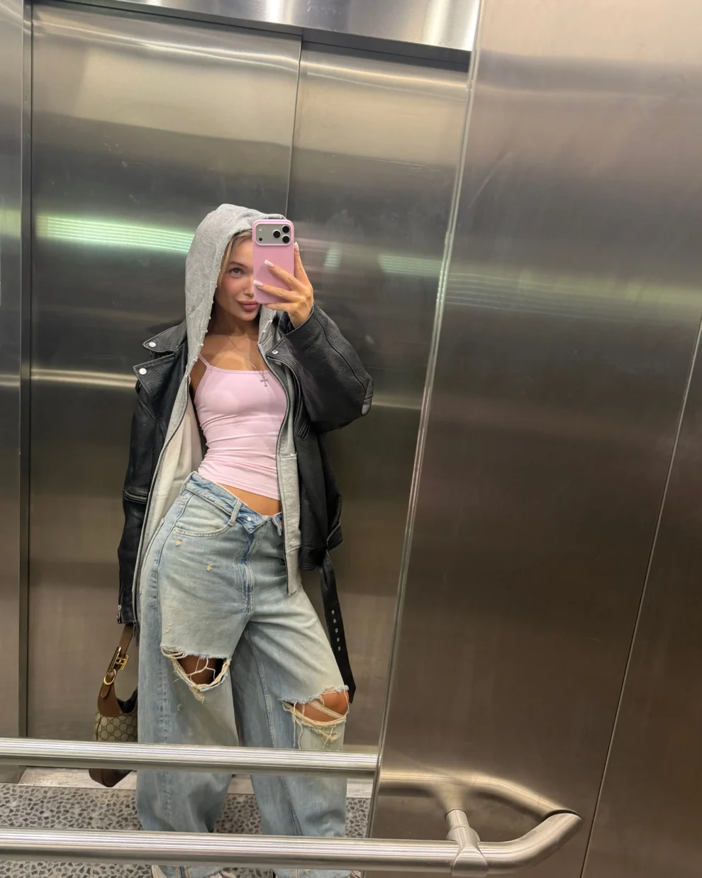 категорія товарів Футболки та топи